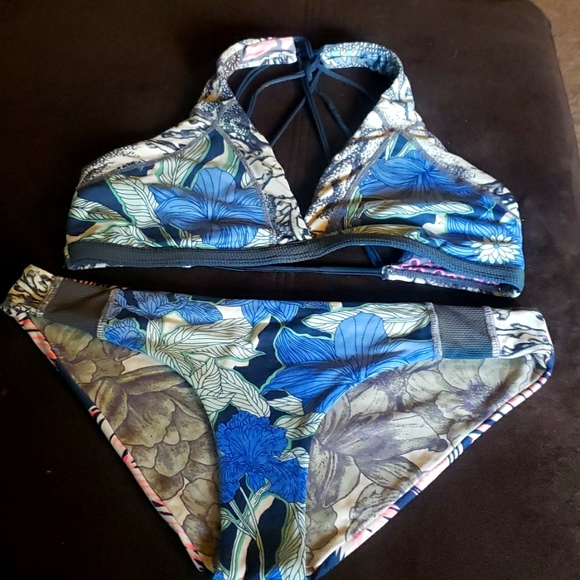 Maaji reversible bikini - Picture 1 of 7